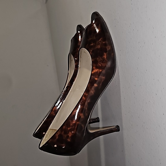 Banana Republic Factory Brown Peep Toe Heels - Picture 2 of 16